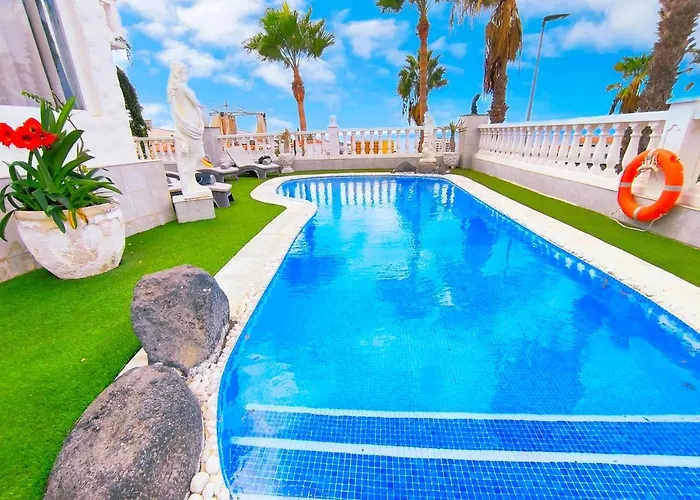 Villa Palacio Galindo *