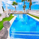 ヴィラ Palacio Galindo *