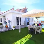 Palacio Galindo ヴィラ アデヘ