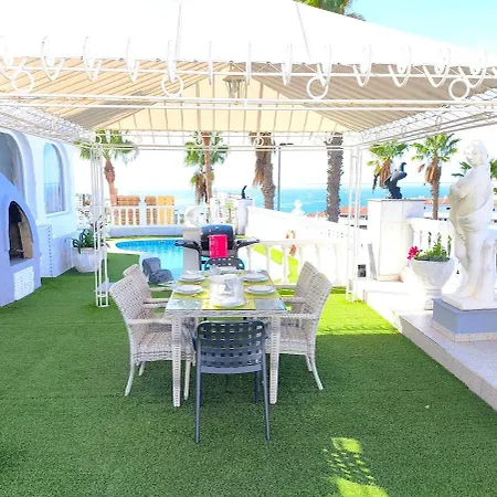 Palacio Galindo Вілла Адехе