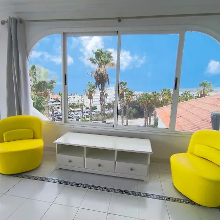 Palacio Galindo Вілла Адехе